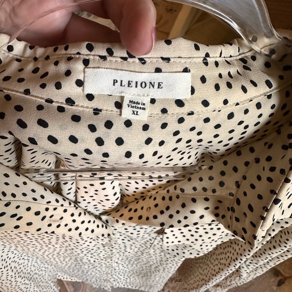 Pleione Polka Dot Printed Blouse - Picture 2 of 4